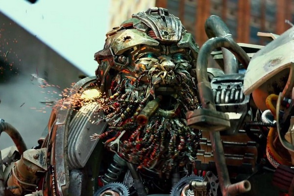 Dao dien ‘Transformers 4’ khong quan tam phim bi che hinh anh