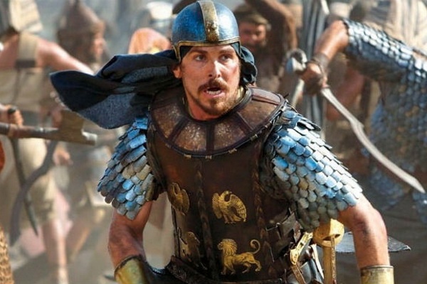 'Batman' hoa than anh hung Kinh thanh trong phim moi hinh anh