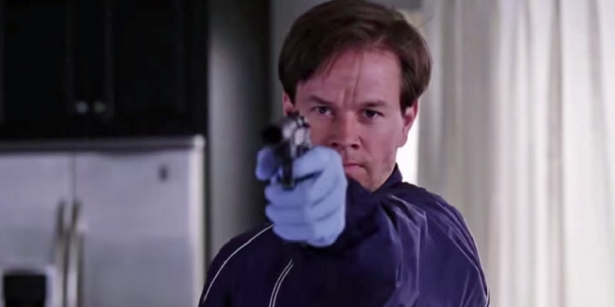 Năm 2006, sự nghiệp diễn xuất của Mark Walhberg tiếp tục khởi sắc sau khi anh tham gia vào bộ phim hình sự The Departed, phiên bản làm lại từ bộ phim Vô Gián Đạo kinh điển của điện ảnh Hong Kong do đạo diễn Martin Scorsese thực hiện. Vai diễn thám tử Dignam trong phim đem về cho tài tử một đề cử Oscar tại hạng mục Nam diễn viên phụ xuất sắc nhất.