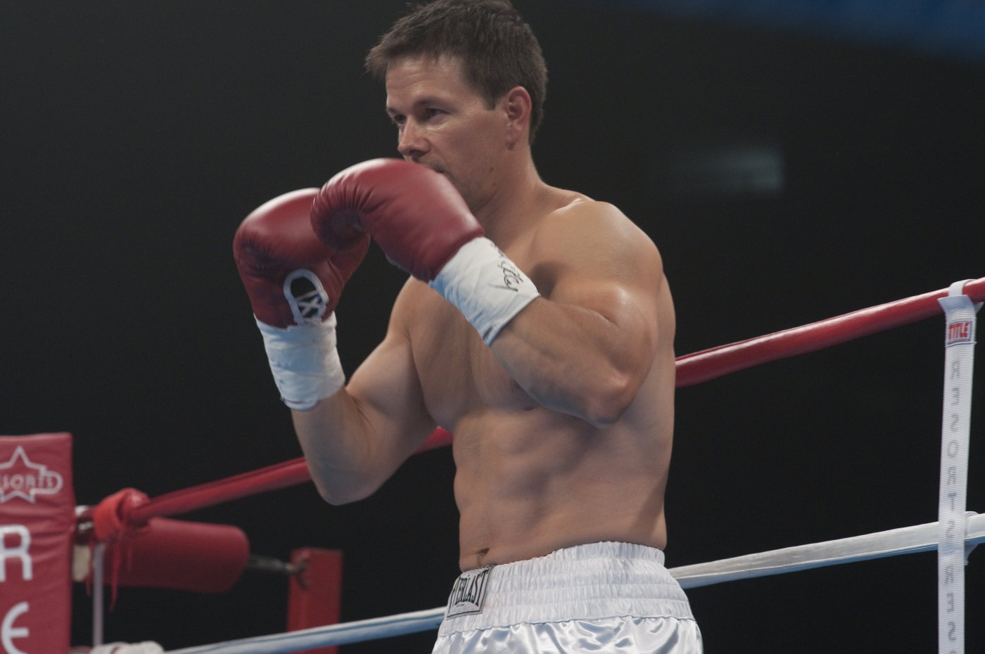 Năm 2010, Mark Wahlberg trở lại quê hương Boston để tham gia diễn xuất kiêm vai trò sản xuất cho bộ phim The Fighter. Vai diễn đấu thủ quyền anh Mickey Ward trong phim nhận được nhiều lời tán dương và đem về cho anh một đề cử Quả cầu vàng.