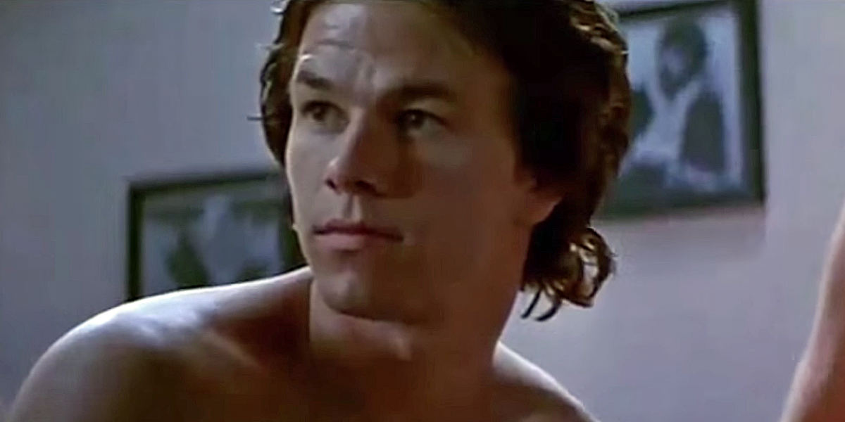 Vai diễn thử thách đầu tiên đối với Mark Wahlberg là nhân vật David McCall trong phim Fear năm 1996, bên cạnh cô đào Reese Witherspoon. Nhưng sự nghiệp của Mark Wahlberg chỉ thực sự phất lên như diều gặp gió khi anh đảm nhận vai diễn Dirk Diggler trong bộ phim Boogie Nights năm 1997.