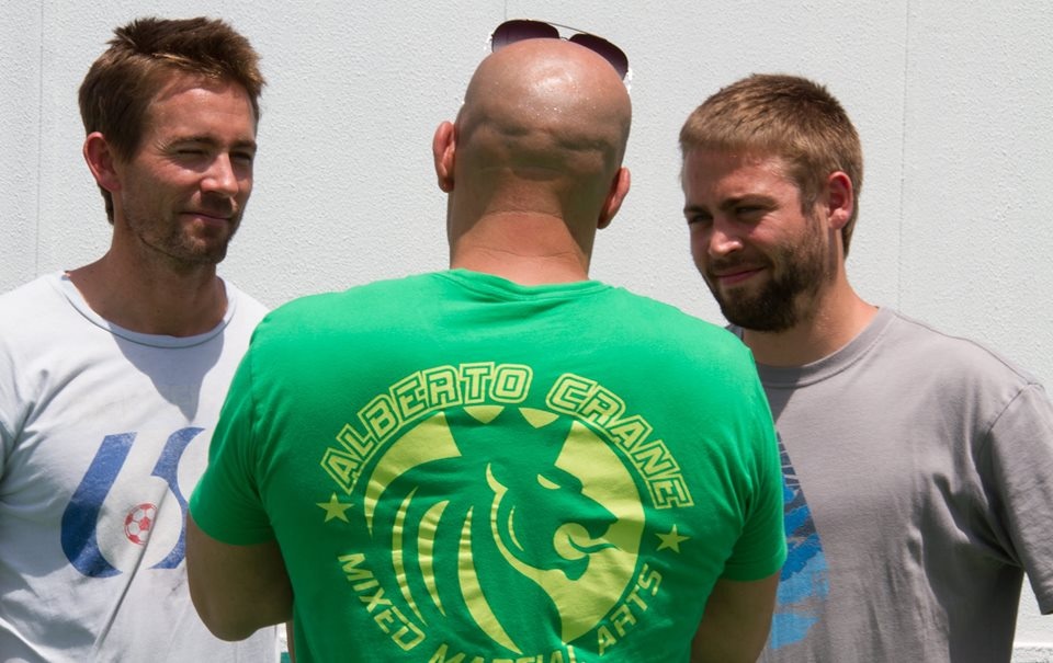 Hình ảnh Caleb và Cody Walker trên trường quay của bộ phim được chính Vin Diesel chia sẻ.