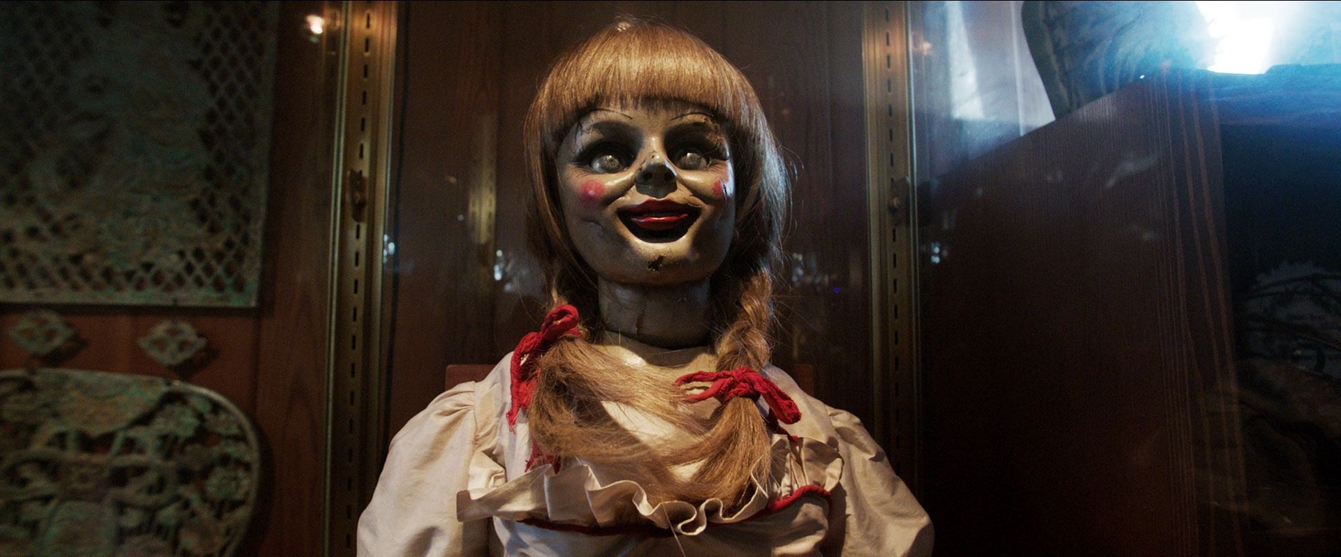 Tạo hình búp bê ma Annabelle của đạo diễn James Wan trong The Conjuring.