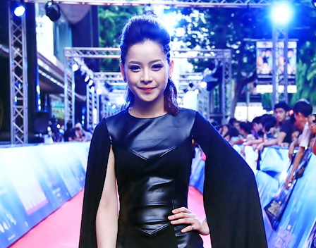 Chi Pu thu hut tren tham do 'Ve binh dai ngan ha' hinh anh
