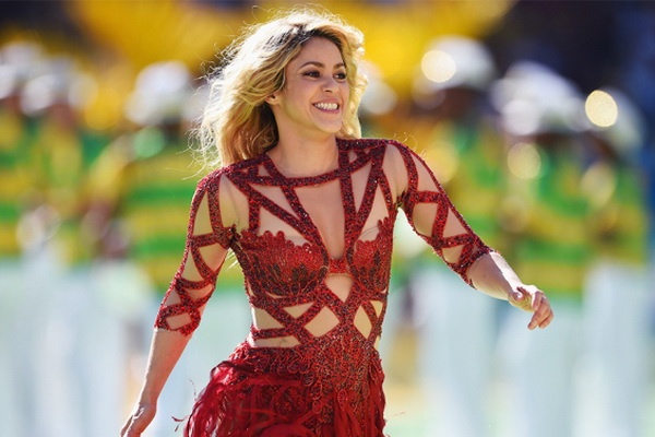 Shakira vuot moc 100 trieu luot like tren Facebook hinh anh