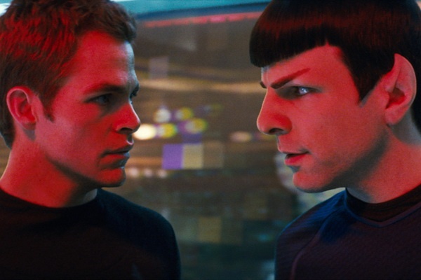 Michael Giacchino - 'Enterprising Young Man' hinh anh