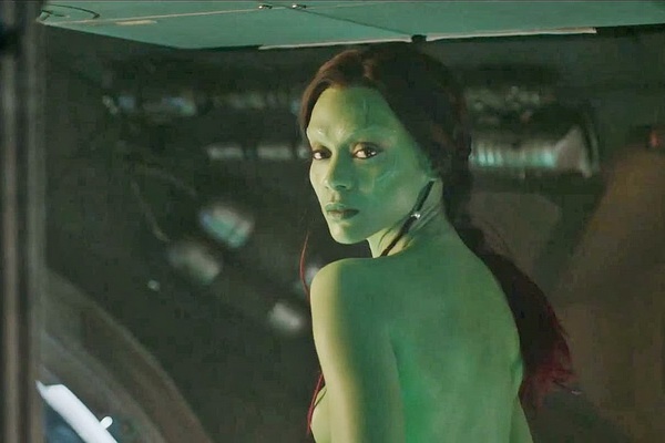 Zoe Saldana - ‘Da nu’ bom tan cua Hollywood hinh anh