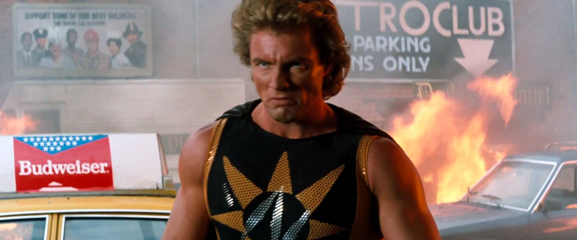 Nuclear Man trong Superman IV: The Quest of Peace: Nuclear Man là kẻ được tạo ra bởi hai chú cháu nhà Luthor. Dù có sức mạnh gần tương đương như Siêu Nhân nhưng Nuclear Man chỉ biết nghe lời Lex Luthor, bập bẹ nói một vài câu đơn giản. Điều gây thất vọng là hắn sẽ mất hết sức mạnh nếu thiếu ánh sáng mặt trời. Nuclear Man bị đánh bại khi bị Siêu Nhân ném vào lõi của lò phản ứng hạt nhân. Câu hỏi mà khán giả đặt ra là tại sao Người đàn ông thép không ném hắn vào một hầm tối rồi nhốt lại nhỉ?