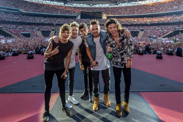 Khan gia Viet duoc gap nhom One Direction tai rap chieu phim hinh anh