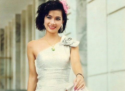 Hoa hau Bui Bich Phuong va vu mat cap la lung hinh anh