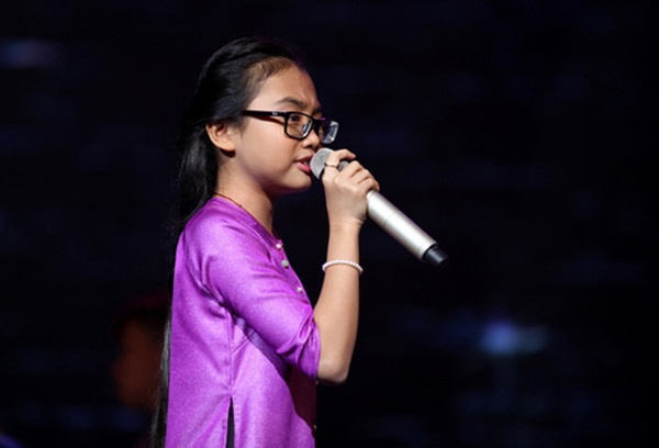 Phuong My Chi ngo ngang voi ket qua Bai hat yeu thich hinh anh