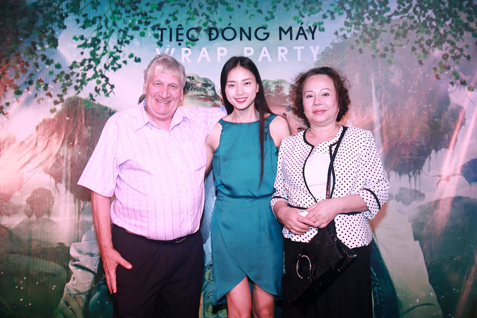 Cha me goi Ngo Thanh Van la 'dien nu' hinh anh