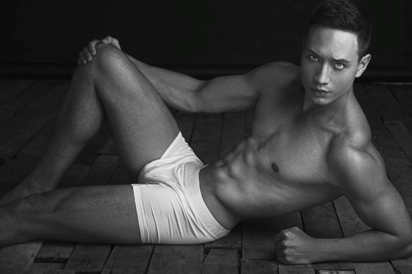 Kim Ly tra loi ve nghi van tung lam trai nhay trong bar hinh anh