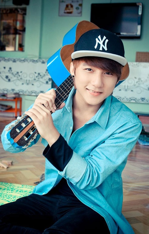 Sơn Tùng khi còn học ở Nhạc viện TP.HCM.