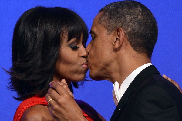 Thien tinh su lang man cua Tong thong Obama len phim hinh anh