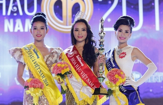 Muon kieu ung xu cua hoa hau Viet khi bi che bai hinh anh