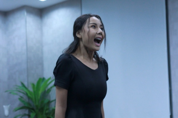 My nhan Viet thu suc voi phim kinh di Thai Lan hinh anh