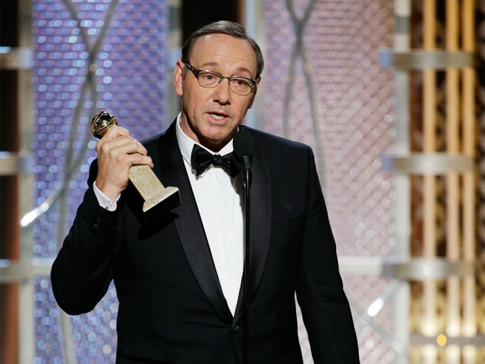 Sao chui the, cam on gia dinh khi nhan giai Qua cau vang hinh anh