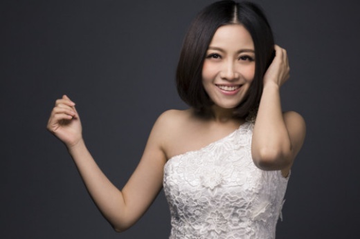 Ca si ‘Hoa bi 2’ nguy kich vi ung thu di can len nao hinh anh