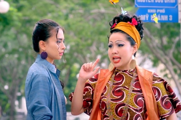 Le Khanh quay tung bung trong trailer phim Tet hinh anh