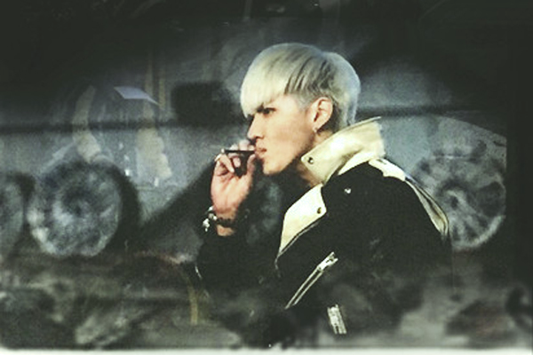 Kris hut thuoc, chat choi trong phim dong cung Ly Dich Phong hinh anh