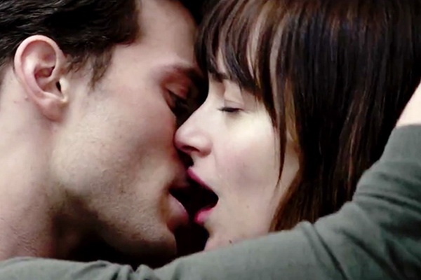 Phan hai cua ’50 sac thai’ chua duoc bat den xanh hinh anh