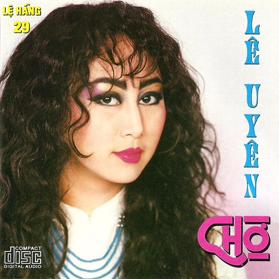 Chân dung Lê Uyên trên bìa CD