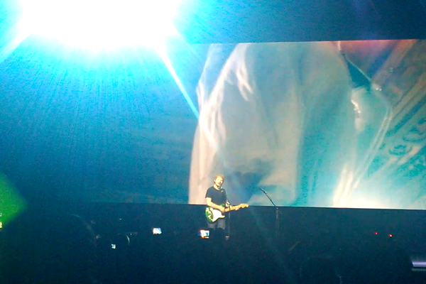 Ed Sheeran - 'Thinking Out Loud' (Live in Singapore 2015) hinh anh