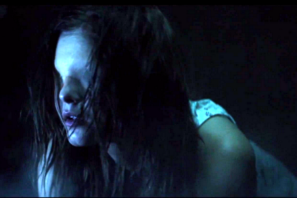 Phan 3 phim kinh di ‘Insidious’ tung trailer rung ron hinh anh