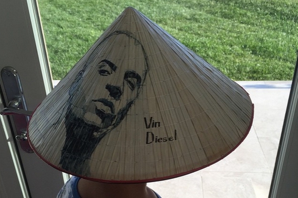 Vin Diesel khoe non la Viet tren trang ca nhan hinh anh