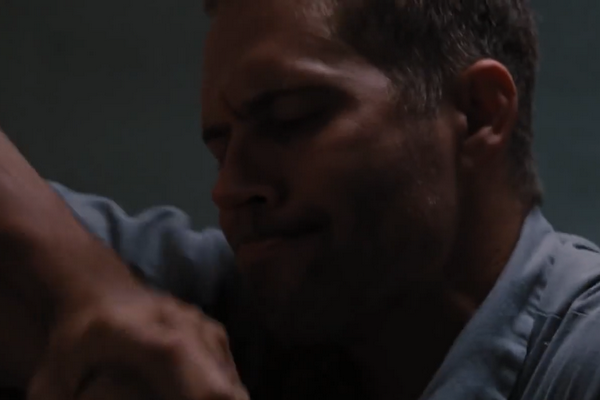 Canh hanh dong cua Paul Walker trong 'Fast & Furious 6' hinh anh