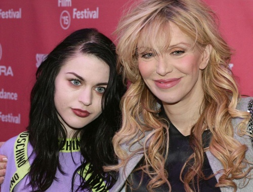 Con gai Kurt Cobain khong thich nhac cua cha hinh anh