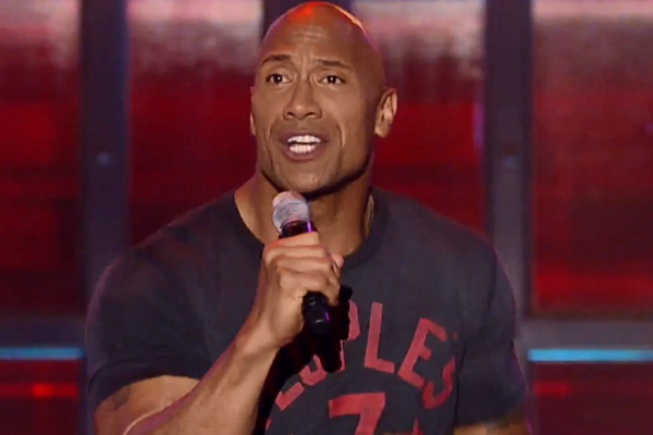 The Rock dau lip sync voi MC Jimmy Fallon hinh anh