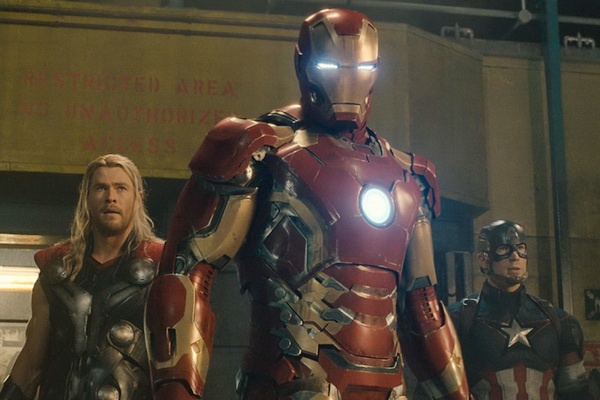 10 cau hoi nguoi ham mo cho bom tan ‘Avengers 2’ giai dap hinh anh