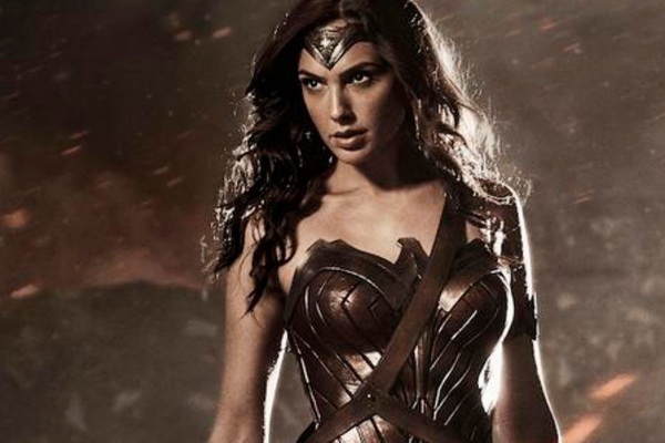 Nguyen nhan sieu anh hung ‘Wonder Woman’ chia tay dao dien hinh anh