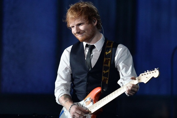 ‘Trai xau’ Ed Sheeran dat 2 ty luot nghe truc tuyen hinh anh
