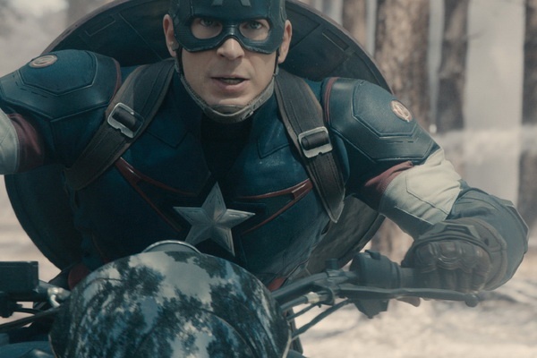 ‘Avengers 2’ chua co doi thu tai phong ve Bac My hinh anh