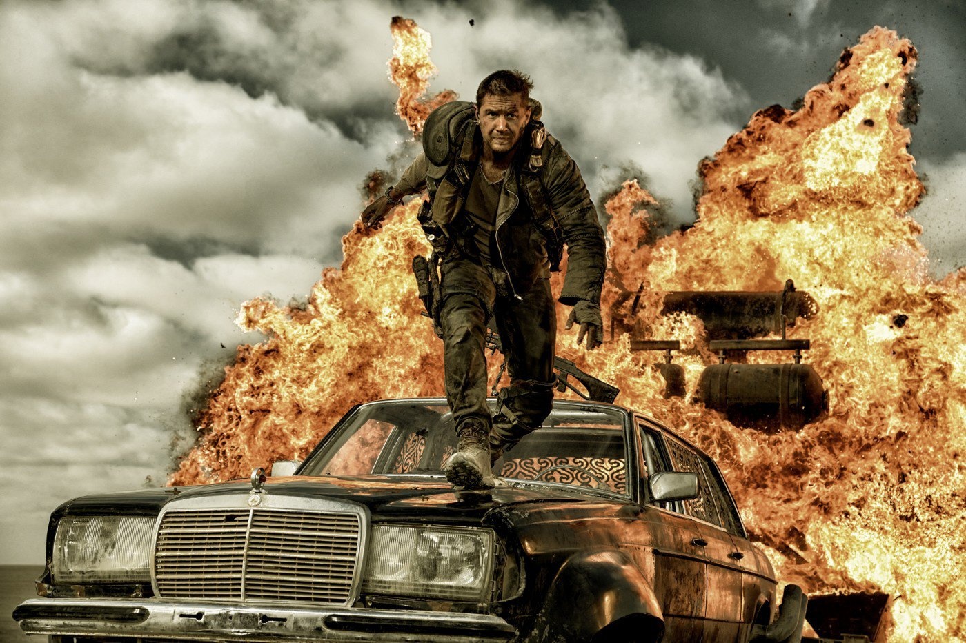 ‘Mad Max: Fury Road’: Bom tan hanh dong hay nhat he 2015 hinh anh