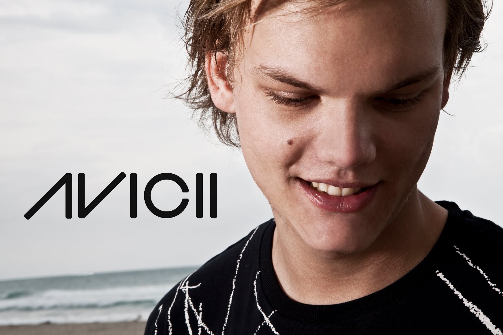 DJ Avicii tung MV moi voi ky thuat quay 360 do hinh anh