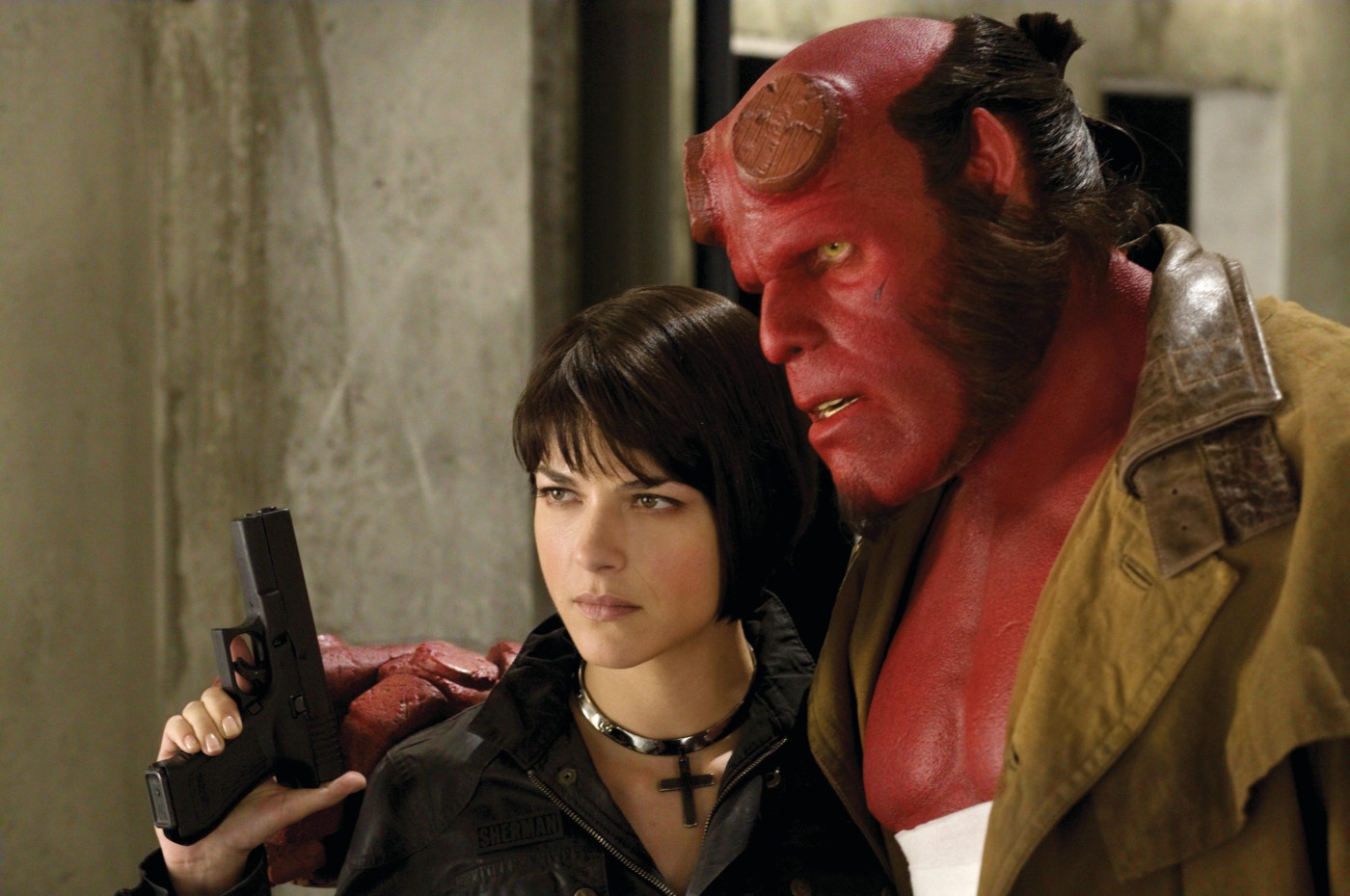 Sao keu goi nguoi ham mo ung ho ‘Hellboy 3’ hinh anh