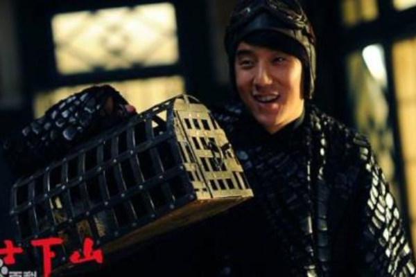 Con trai Thanh Long duoc xuat hien tren man anh Trung Quoc hinh anh