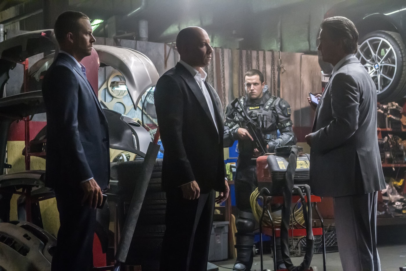 Ban dia ‘Fast & Furious 7’ tang khan gia 90 phut hau truong hinh anh