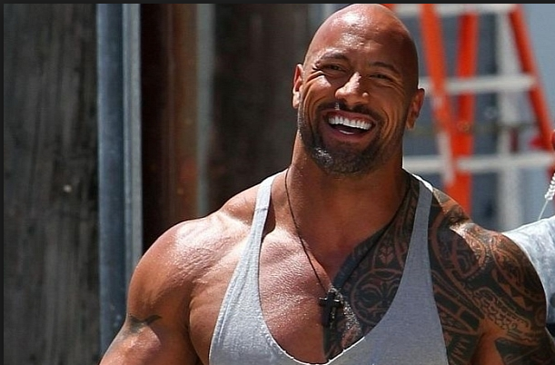Dao dien Steven Spielberg la fan cua The Rock hinh anh