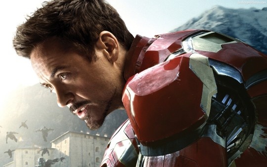 ‘Nguoi Sat’ kiem 80 trieu USD tu hai phim Marvel moi hinh anh