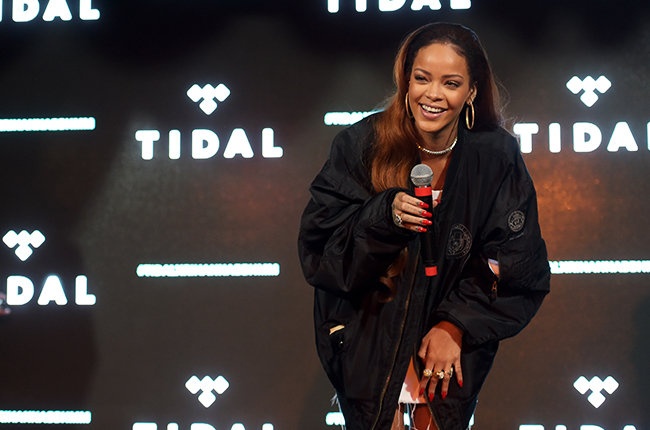 Rihanna cho biết cô tổ chức sự kiện cầu kỳ như vậy là bởi nội dung của MV.