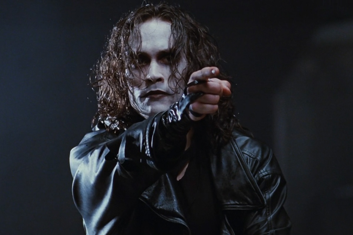 Cái chết của Brandon Lee tới giờ vẫn là một trong những bí ẩn tại Hollywood.