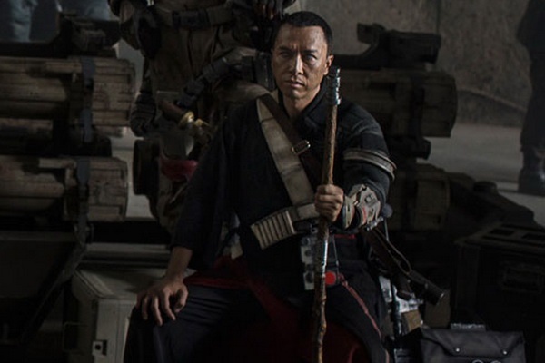 Chan Tu Dan vao vai nguoi mu trong phim ‘Star Wars’ moi hinh anh