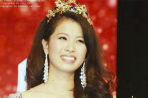 Le Thi Thuy Doan: A hau khiem thinh the gioi giau nghi luc hinh anh