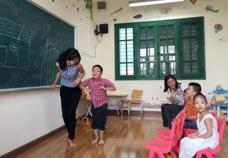 Thúy Đoan trong một buổi dạy học.