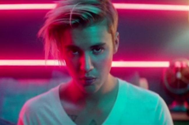Justin Bieber lan dau tien len ngoi Billboard Hot 100 hinh anh